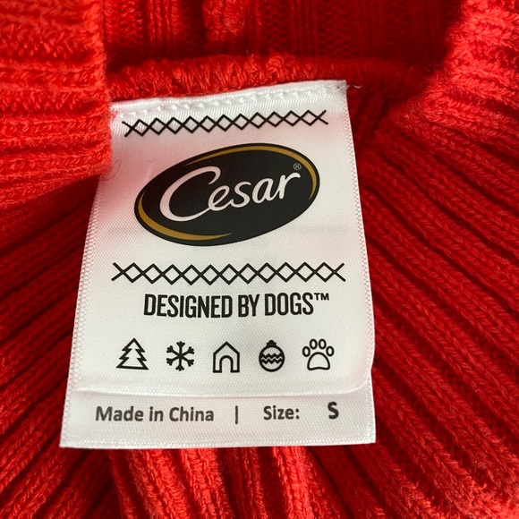 Cesar Millan dog sweater Christmas - Picture 3 of 3